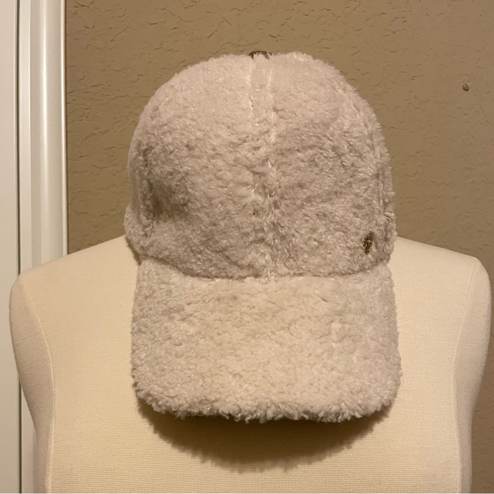 Vince Camuto Fur Hat - Picture 2 of 4